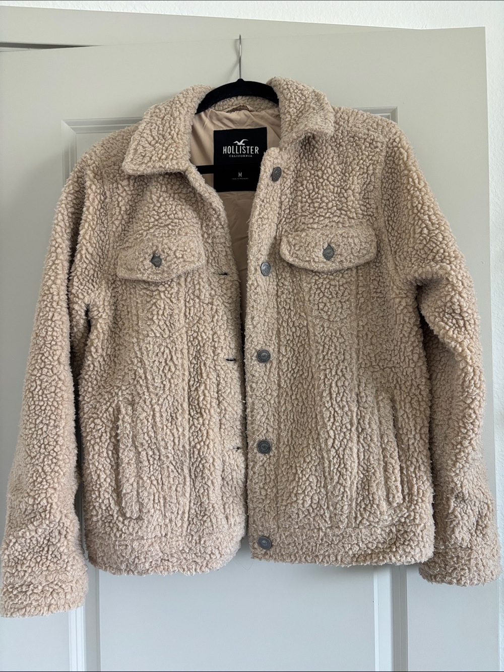 Hollister Men's Beige Sherpa Jacket